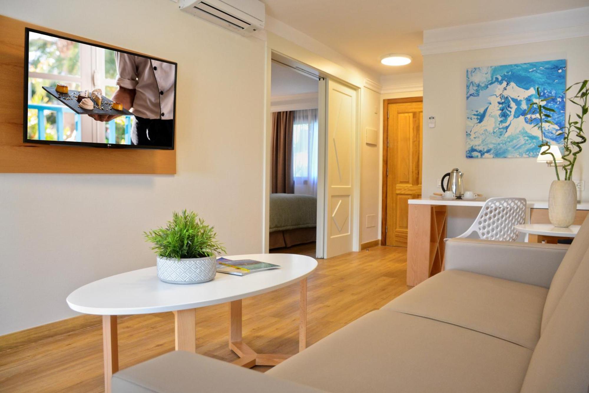 Alua Suites Fuerteventura คอร์ราเลโฮ ภายนอก รูปภาพ